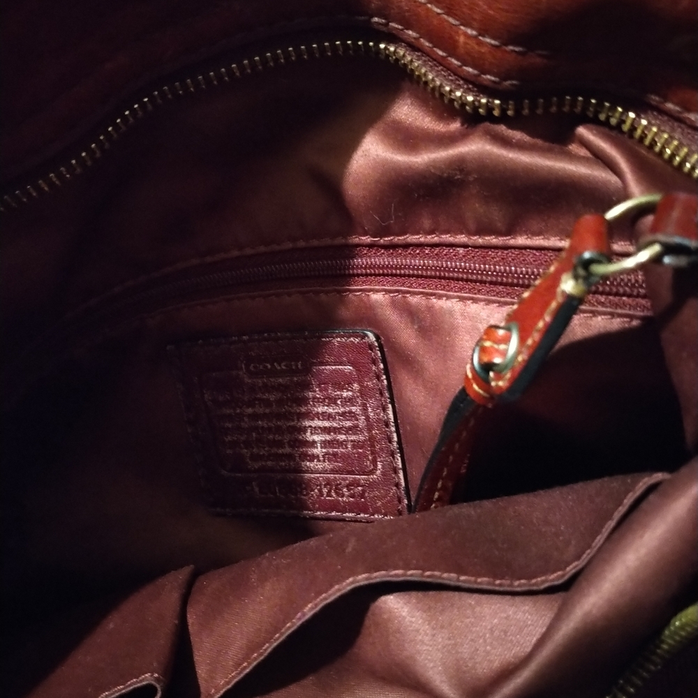 Coach purse - Picture 3 of 4